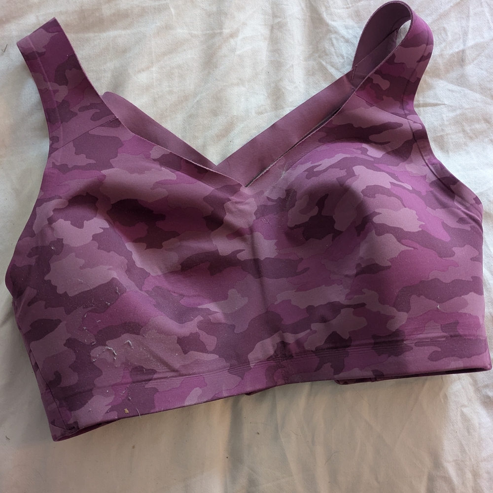 lululemon athletica Camouflage Sports Bra - Mauve
